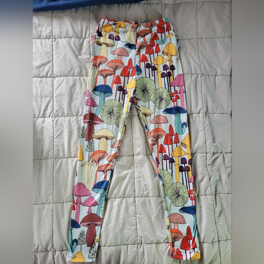 LA Soul rainbow colorful mushroom print leggings womens small
